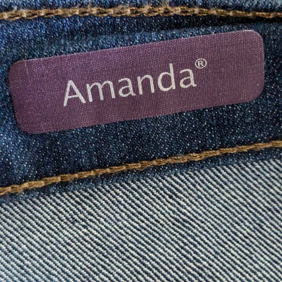 Petite Gloria Vanderbilt Amanda Classic Denim Jeans - Size 12P Average👖 - Picture 3 of 5